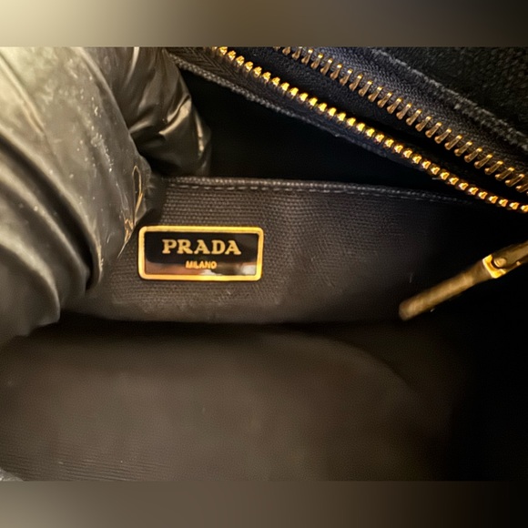 🚨SOLD🚨Prada Canapa Black Mini Canvas Handbag… - Picture 7 of 16